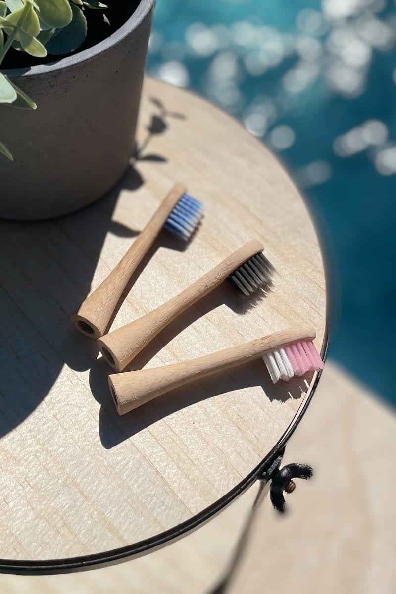 Adult Toothbrush Head Replacement 4 pack (Charcoal/PBT/Nylon 1010)